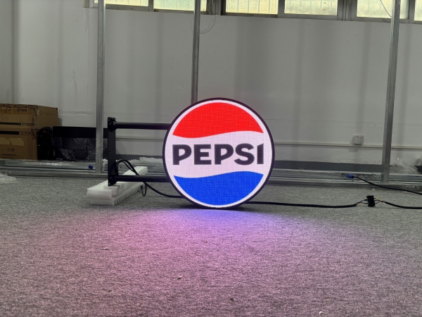 P2.5 Circle LED Display-2.jpg