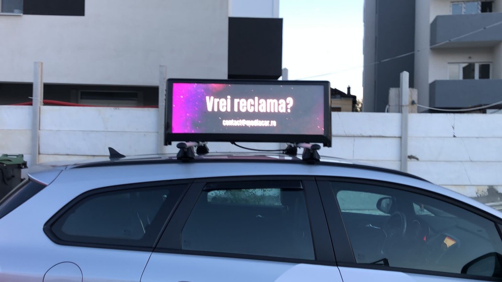 P2.5 Taxi LED Display in Romania_副本.jpg P2.5 Taxi LED Display in Romania_副本.jpg