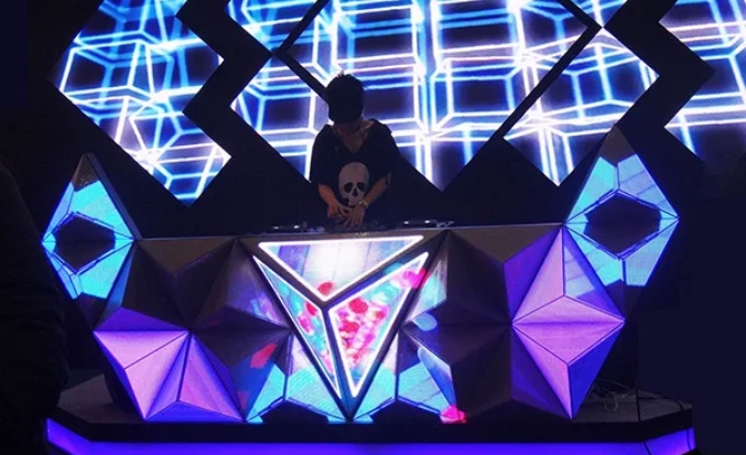  creative Clubs LED DJ booth