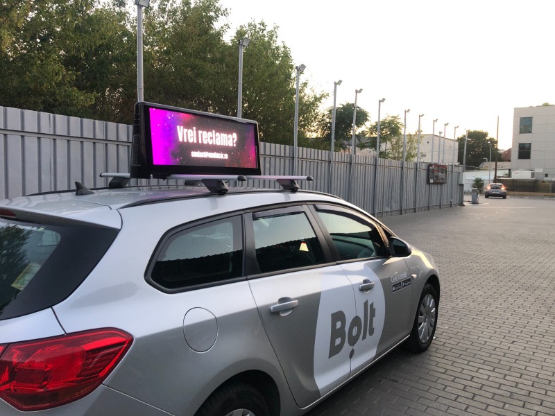 Mobile DOOH Advertising Project with Taxi Roof LED Displays in Romania
